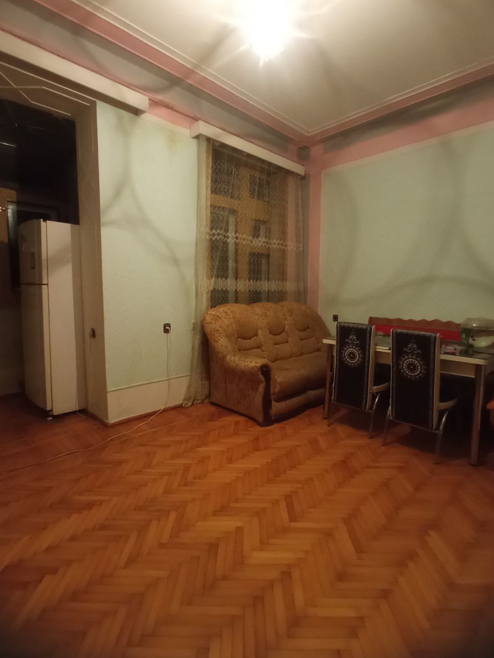 Təmizkar qız otaq yoldaşı lazımdır