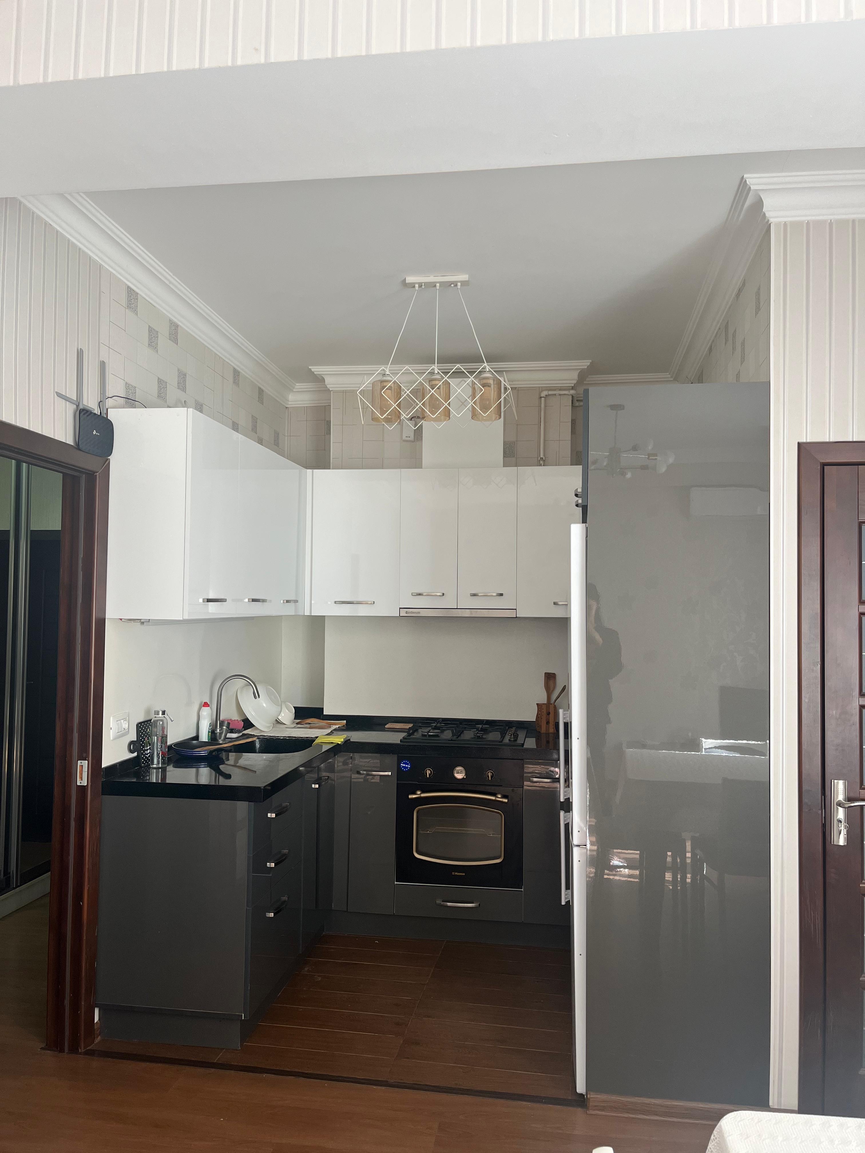 otaq yoldaşı axtarırıq