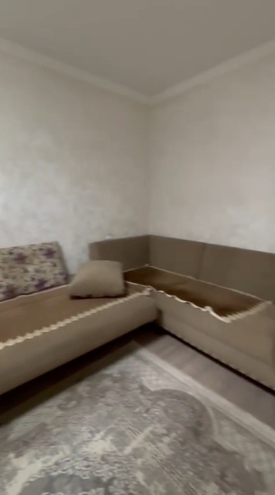 Təcili bugunə bir nəfər işləyən xanım yada tələbə qız otaq yoldaşı axtarılır