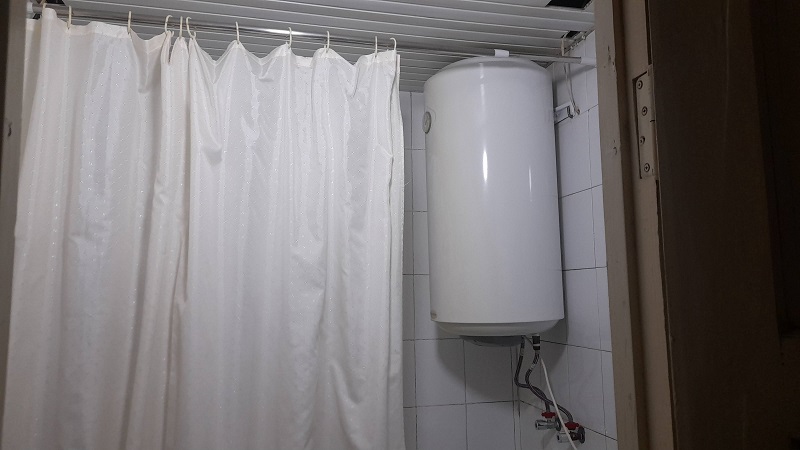 Xətai metrosunun yanında , mənzilə 1 bəy otaq yoldaşı axtarılır.