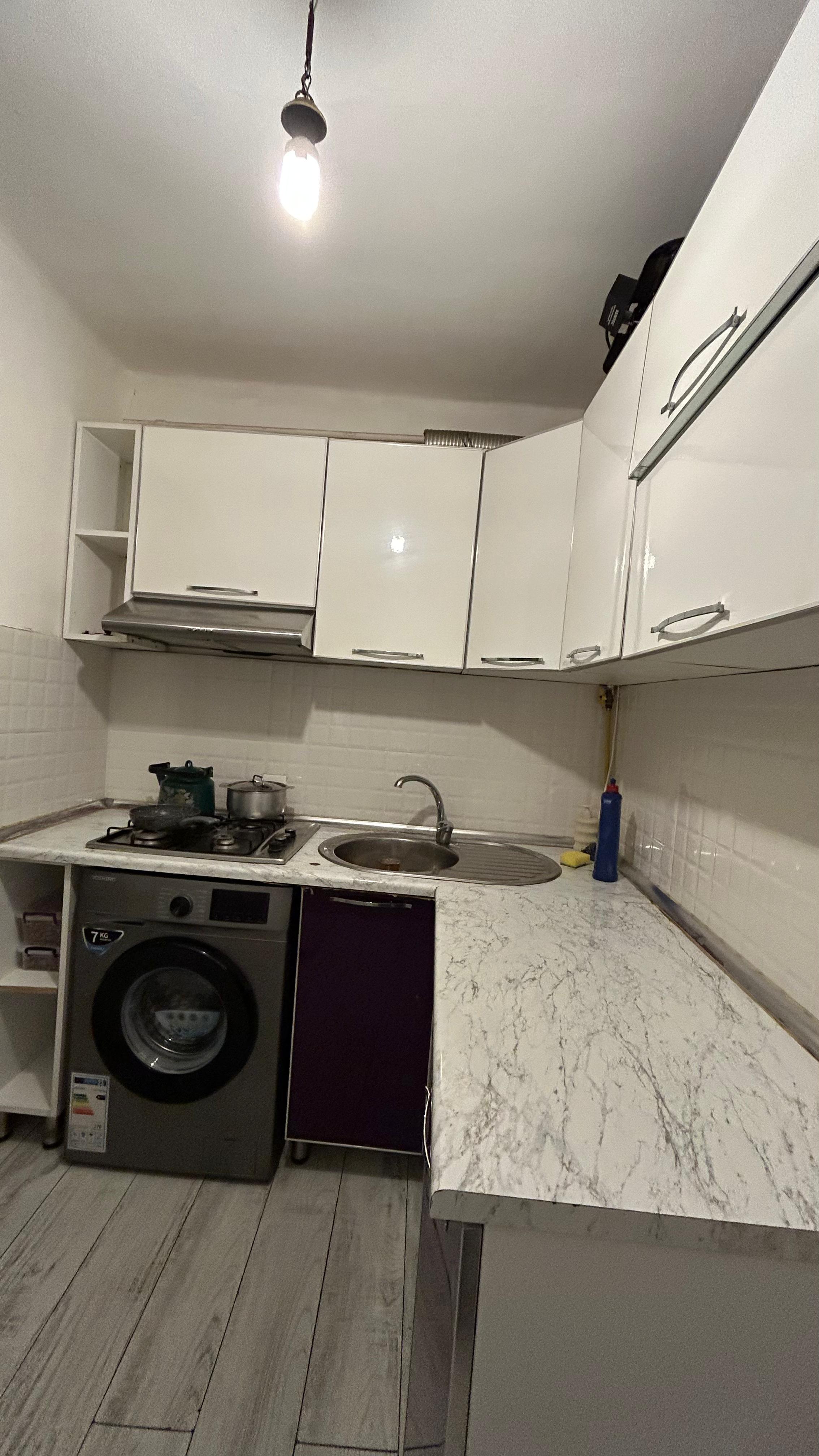 2nəfər xanım otaq yoldaşı axtarılır