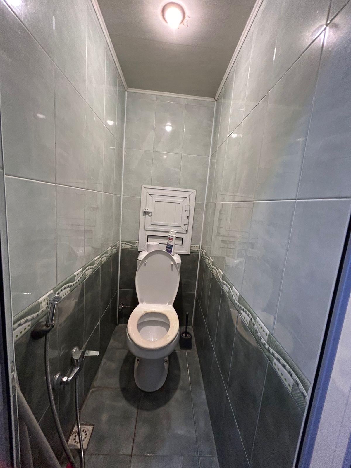 Genclik metrosuna yaxin kooperasiya uniye yaxin ayna sultanova erazisinde eve xanim otaq yoldasi axtarilir