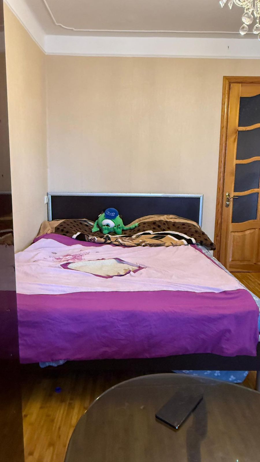 Təcili bugunə bir nəfər işləyən xanım otaq yoldaşı axtarılır