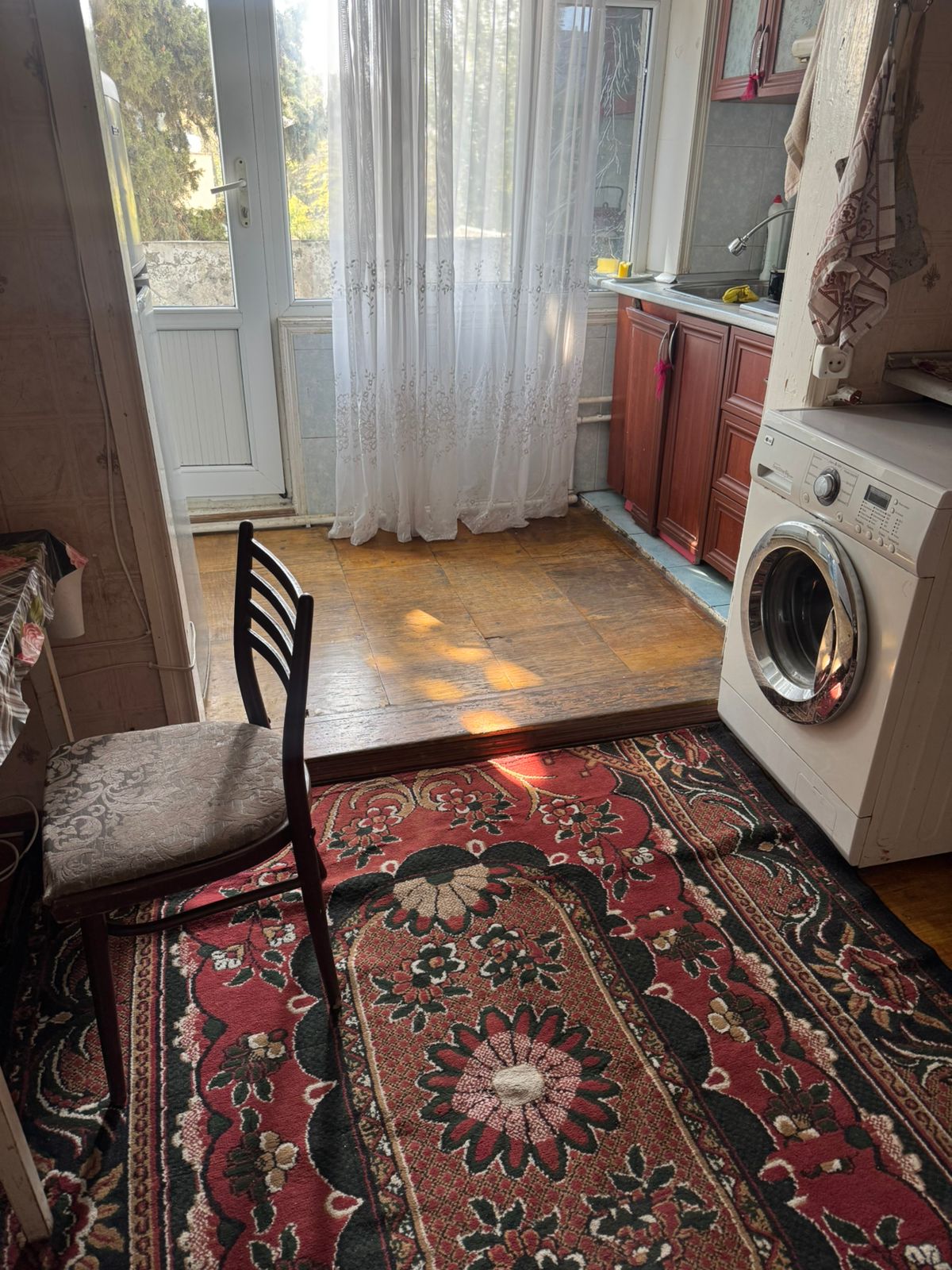 Təcili bir nəfər işləyən xan