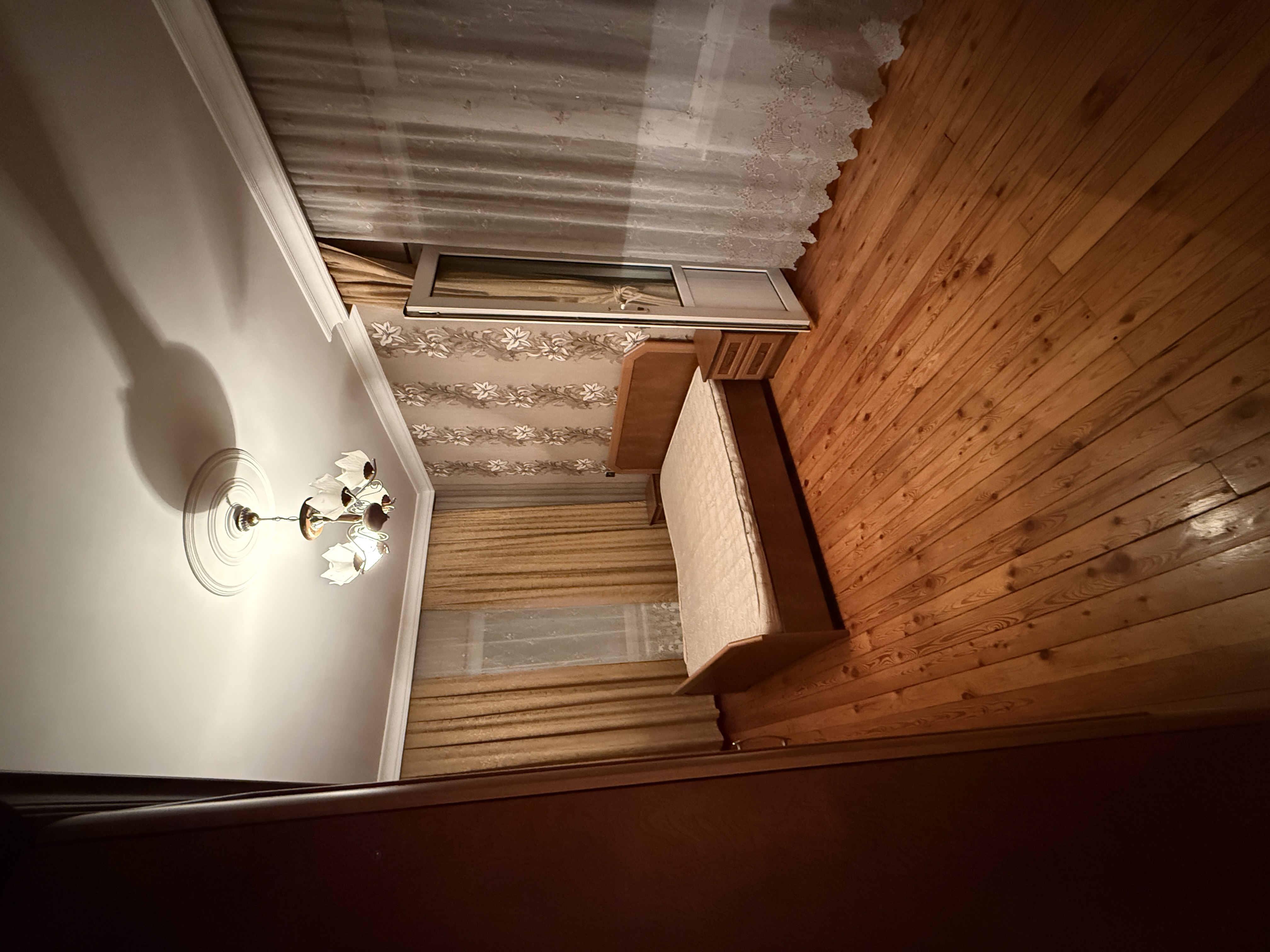 Otaq yoldasi axtarıram