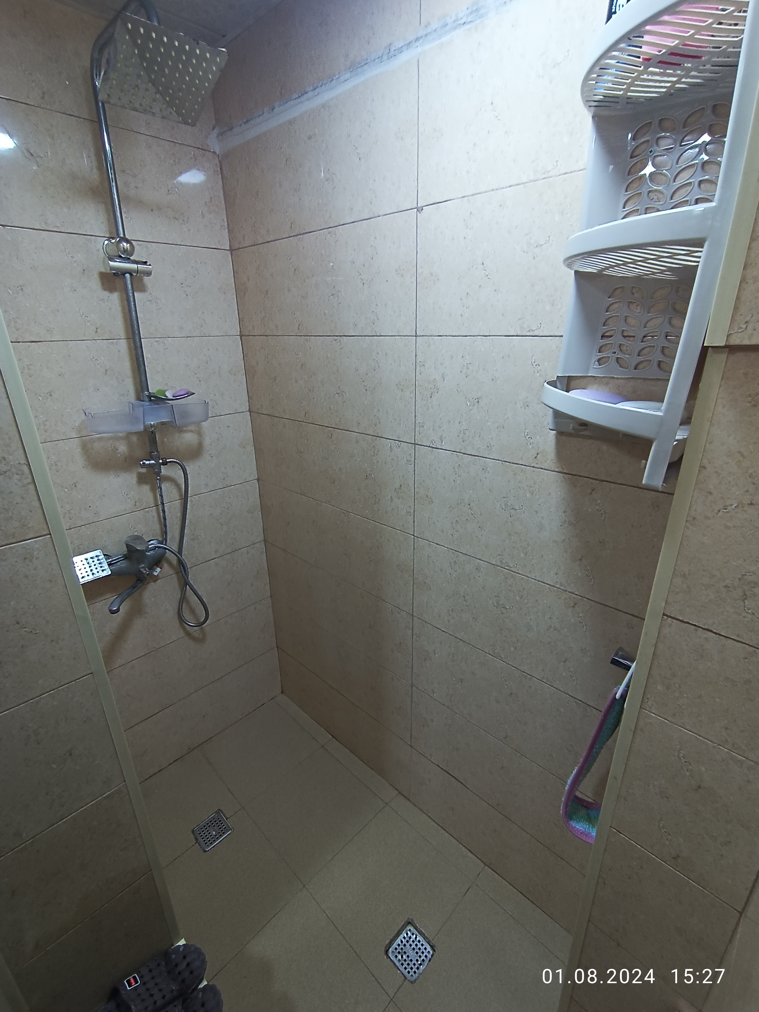 Ünvan : Babək prospekti 86,mənzil 164. Xalqlar Dostluğu metrosuna 5 dəqiqəlik yol