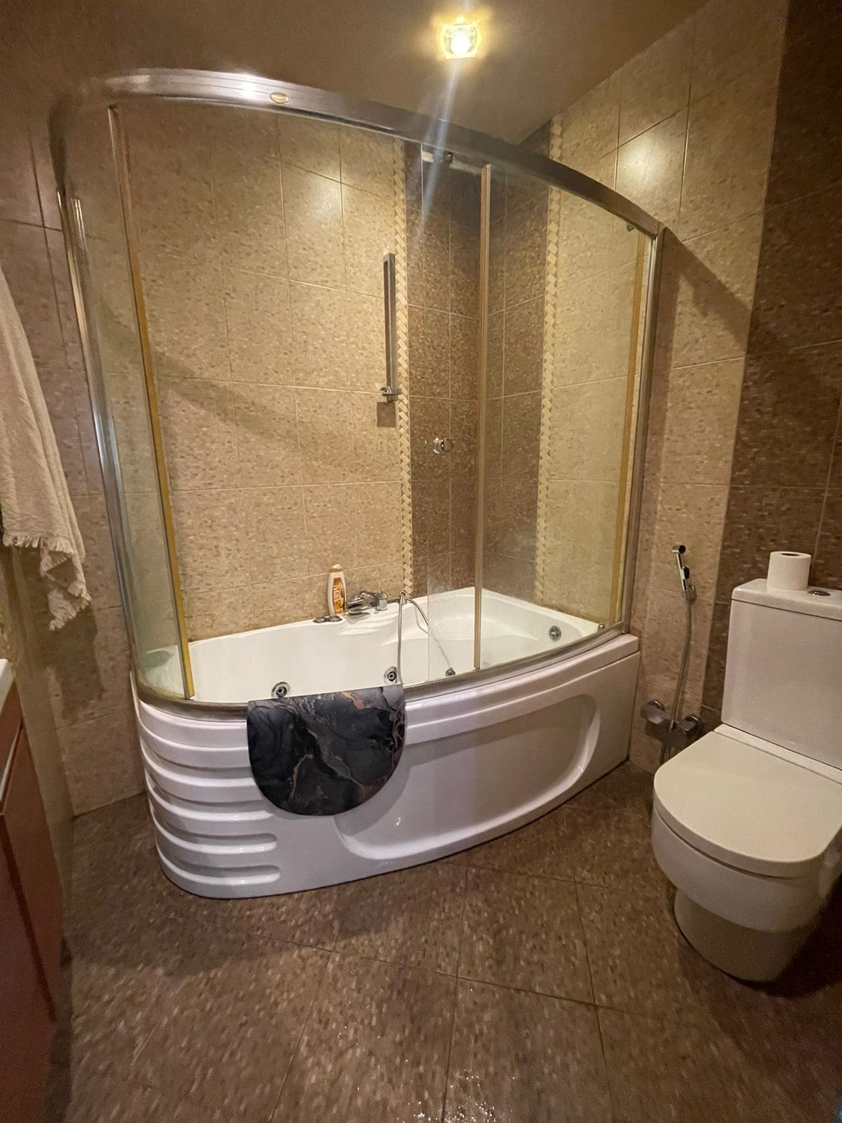 1 nefer ev arkadaşı axtarılır