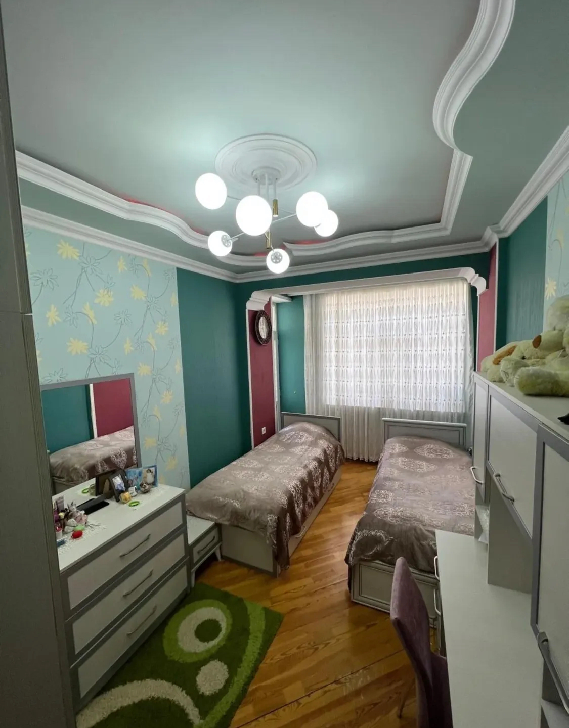 Azadliq metrosunun cixiwinda