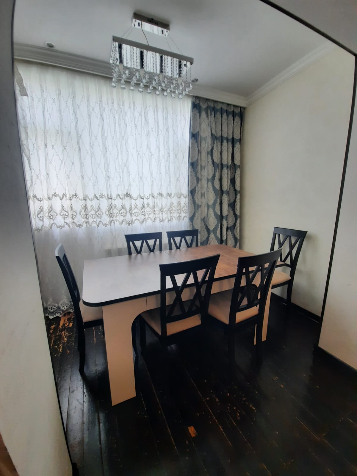 Otaq yoldaşı axtarılır