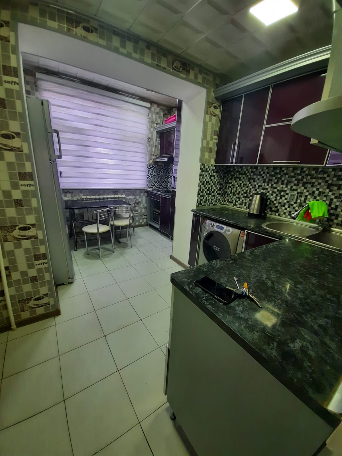 Otaq yoldaşı axtarılır