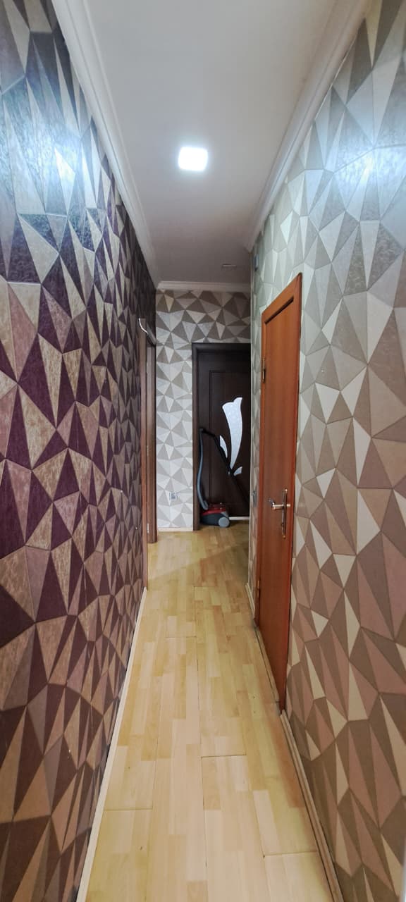 Təcili bugunə bir nəfər işləyən xanım otaq yoldaşı axtarilir