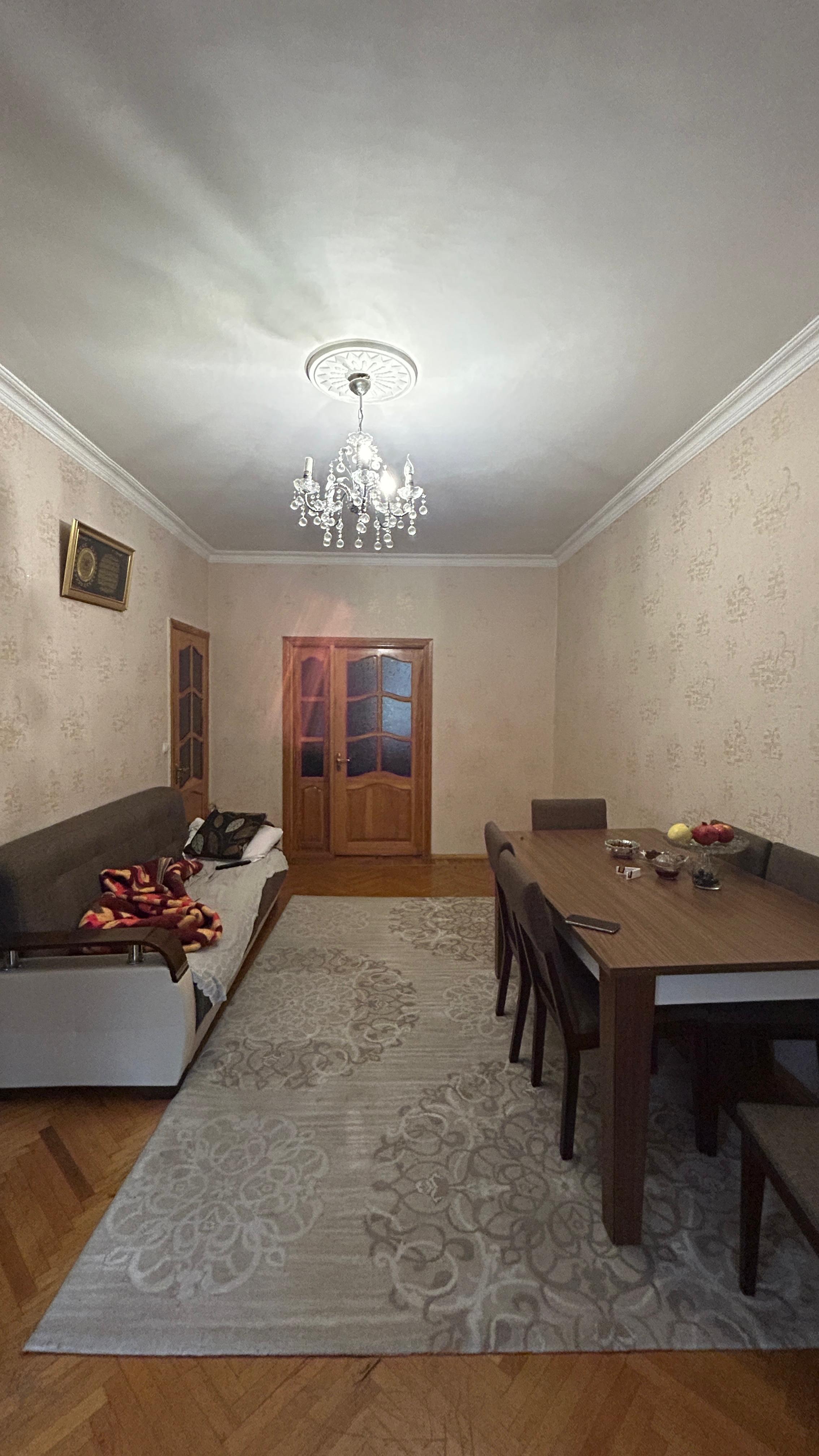 Otaq yoldaşı axtarıram!